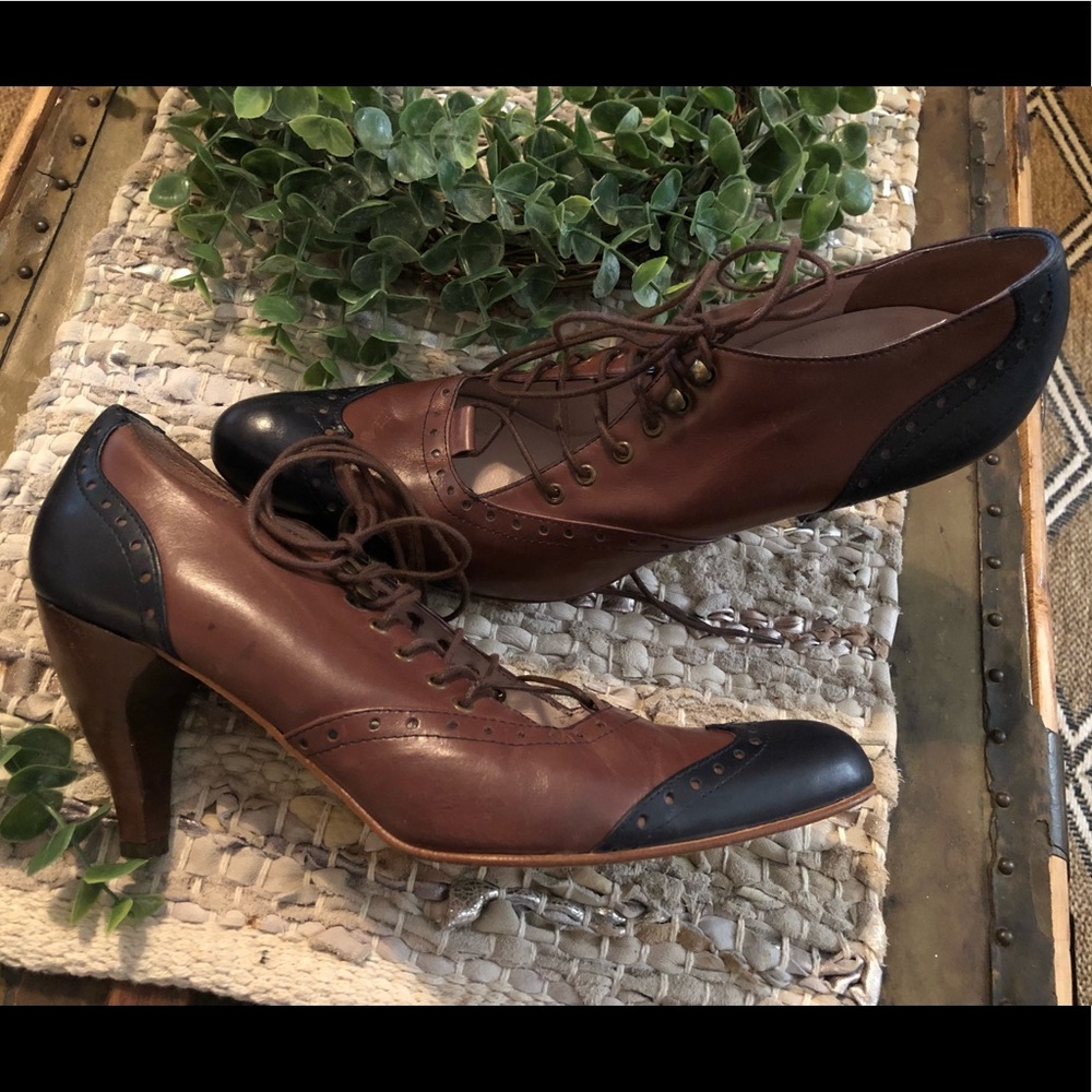 John Fluevog Serve and Be Served Lace Up Heels 10